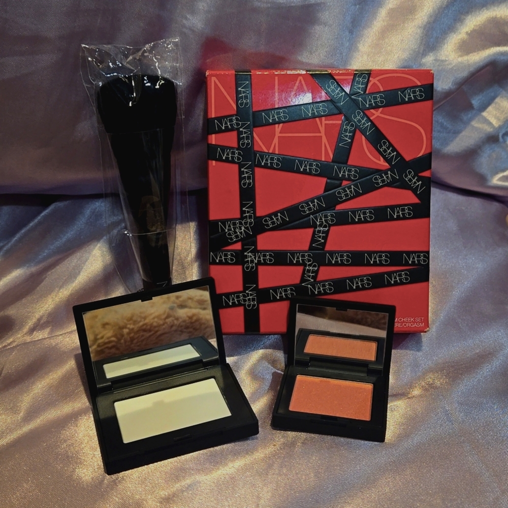 NARS Mini Light Relflecting/Orgasm cheek set and brush set